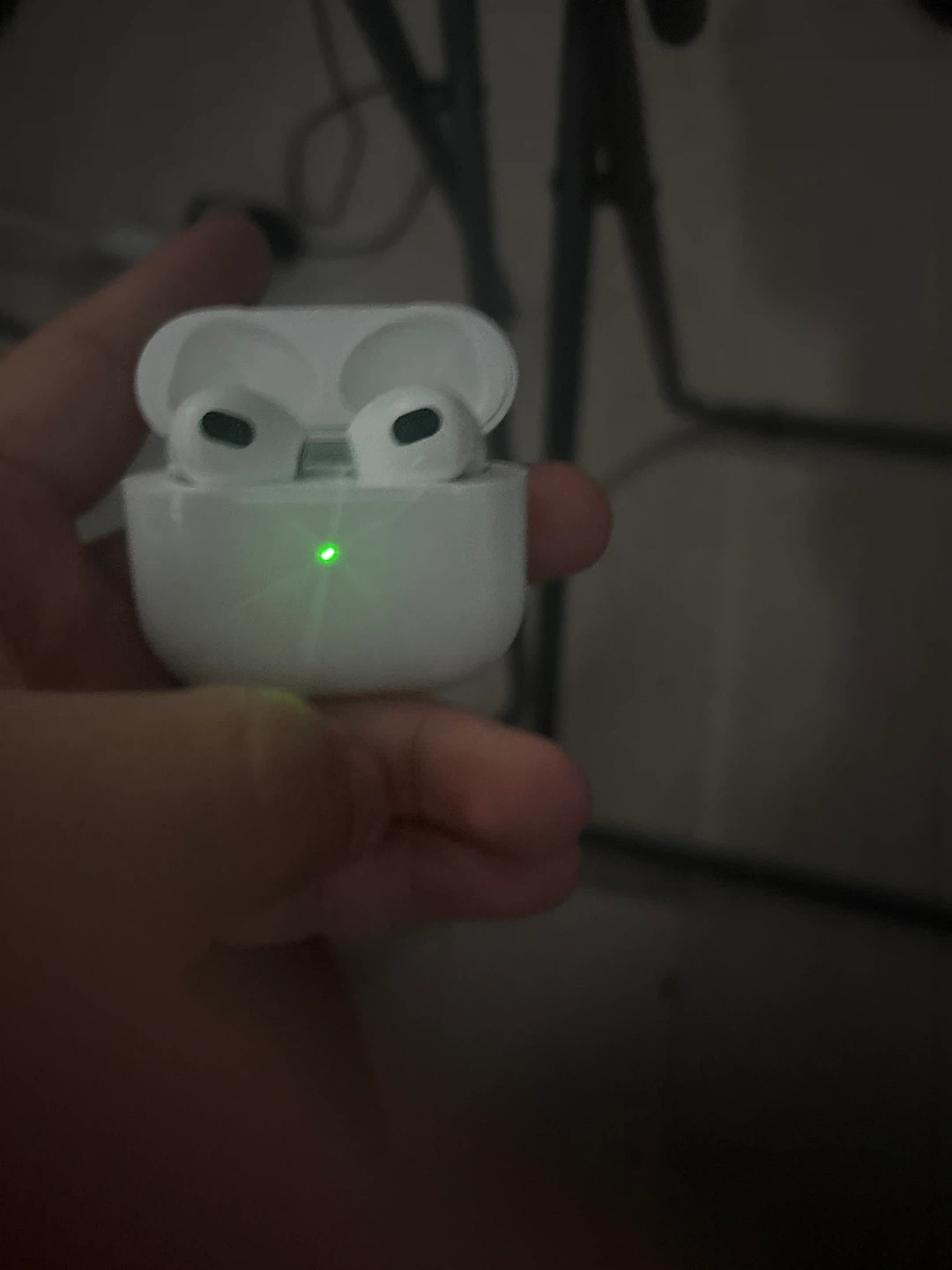 Apple AirPods 3rd Generation - photo 2