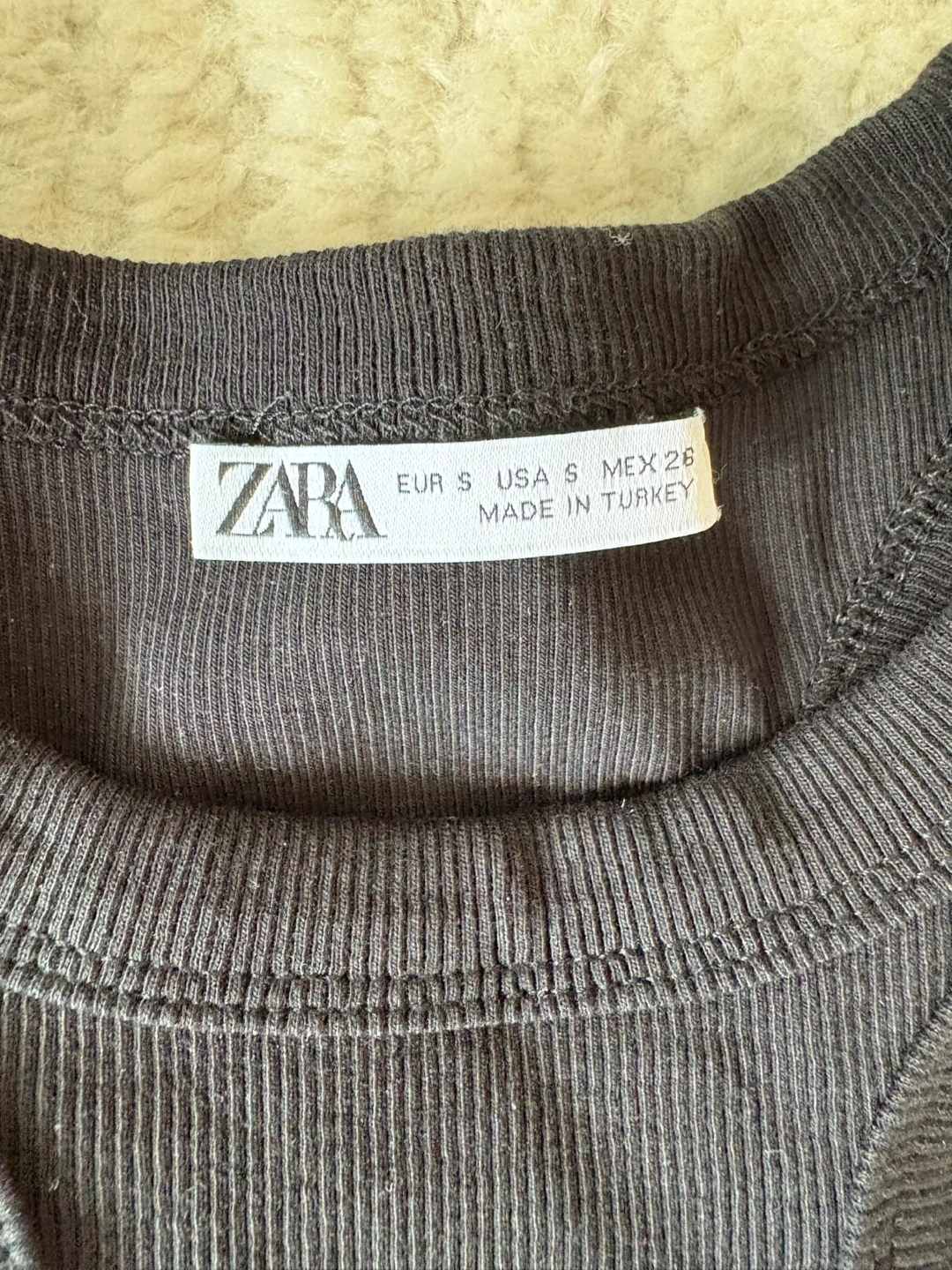 $5! PICK UP ASAP! Zara Black Cropped Ribbed Tank Top - photo 2