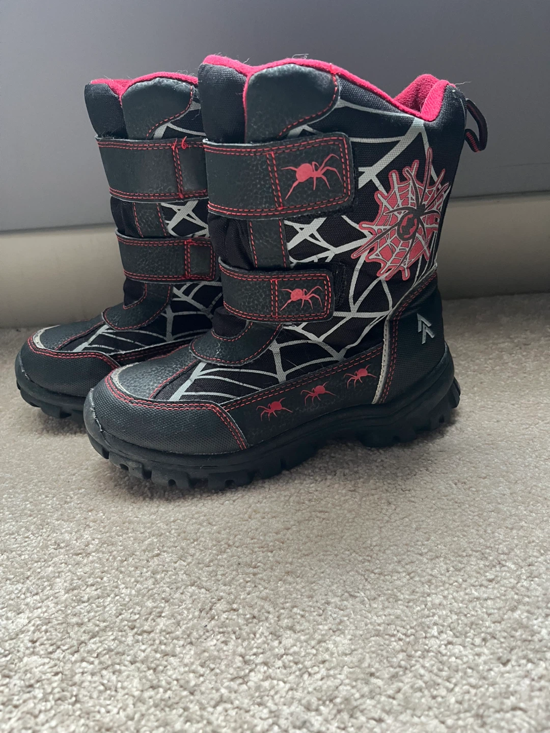 Kids Spider Man winter boots size 2