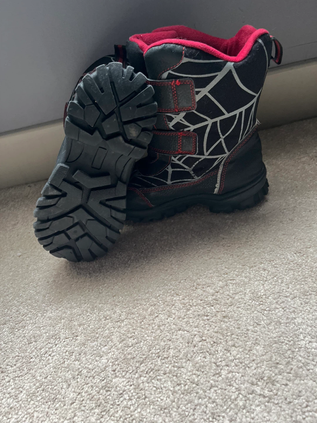 Kids Spider Man winter boots size 2 - photo 2