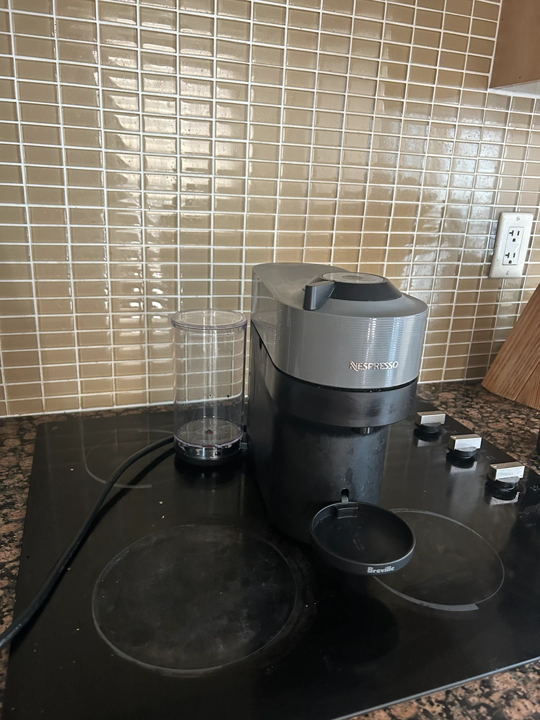 Nespresso Vertuo Next Coffee & Espresso Machine - photo 2