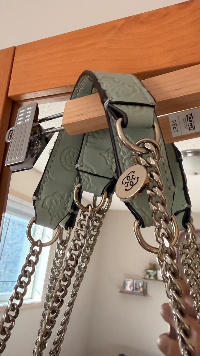 Light Green GUESS Shoulder Bag - photo 3