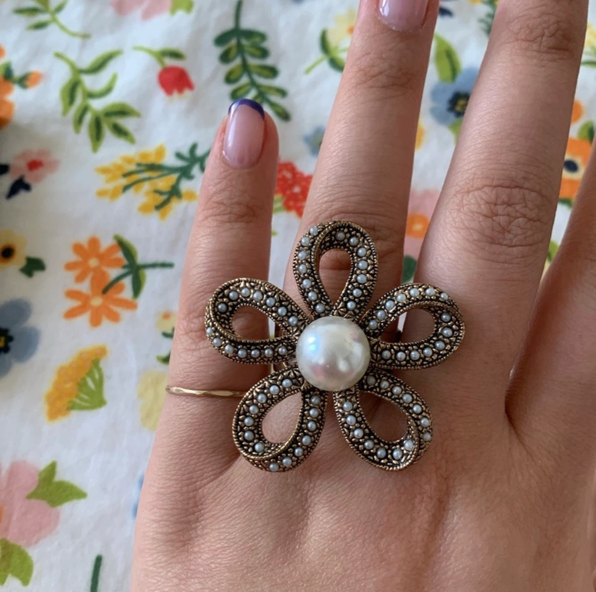 Vintage-Style Pearl Flower Statement Ring