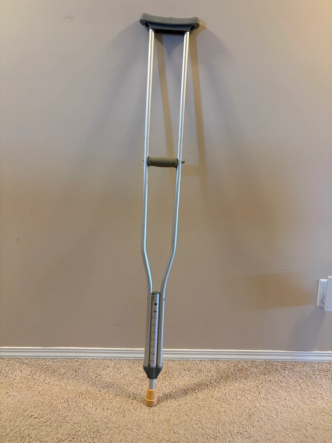 AMG Tall Adult Crutch