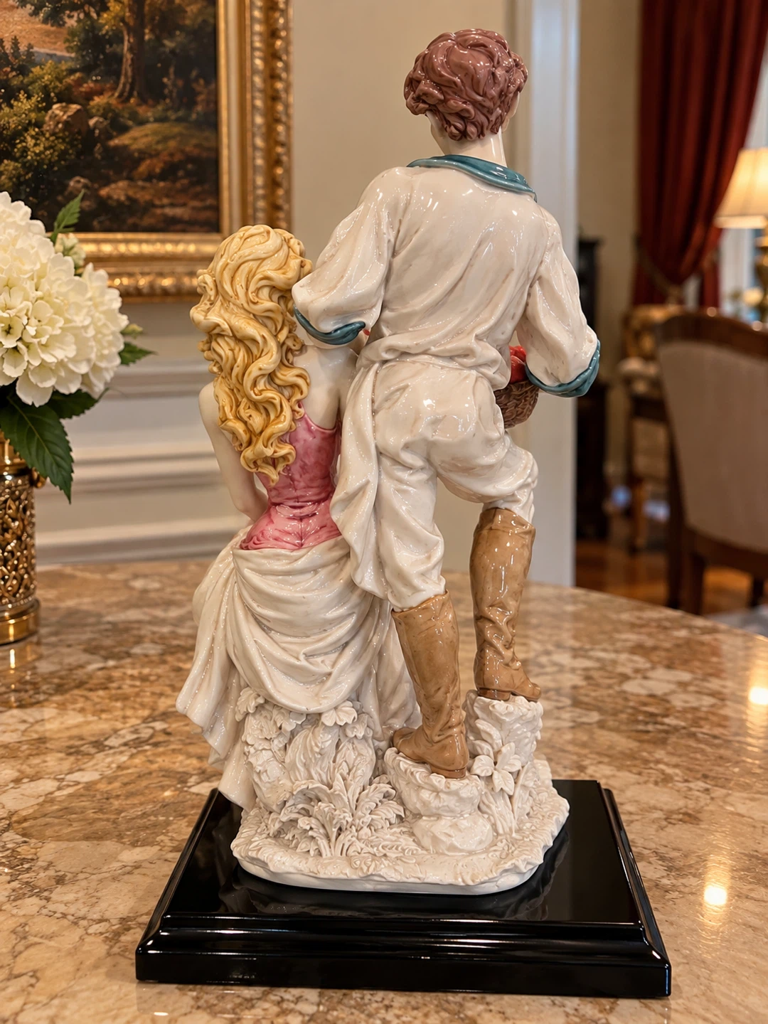 Valentino Porcelain Figurine - photo 2