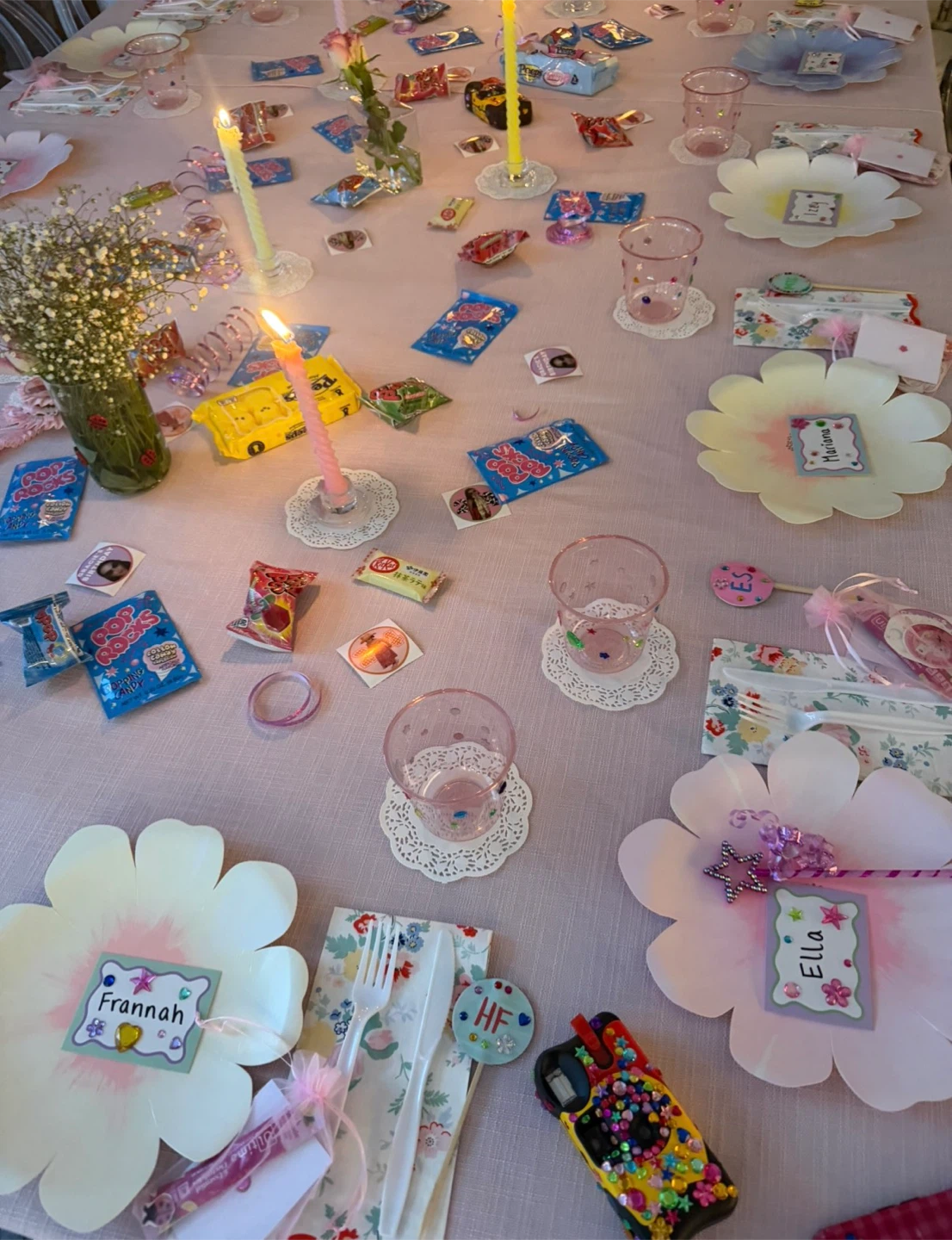 HUGE BAG OF PARTY DECOR AND SUPPLIES - photo 5