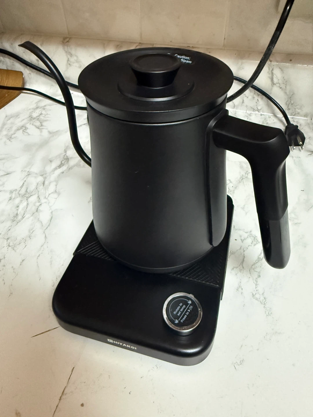 Electric gooseneck kettle
