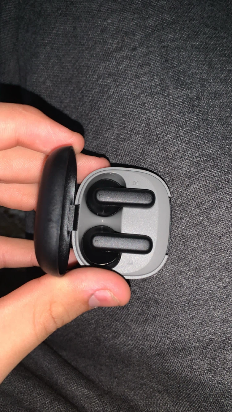 Wireless Bluetooth Earbuds with Charging Case - photo 3