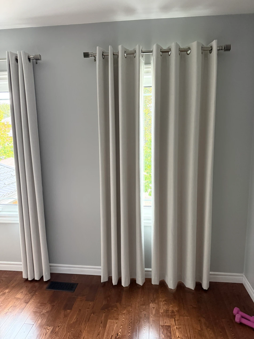 Light Grey black out Curtains 52x84 /4 panels with rods - photo 2
