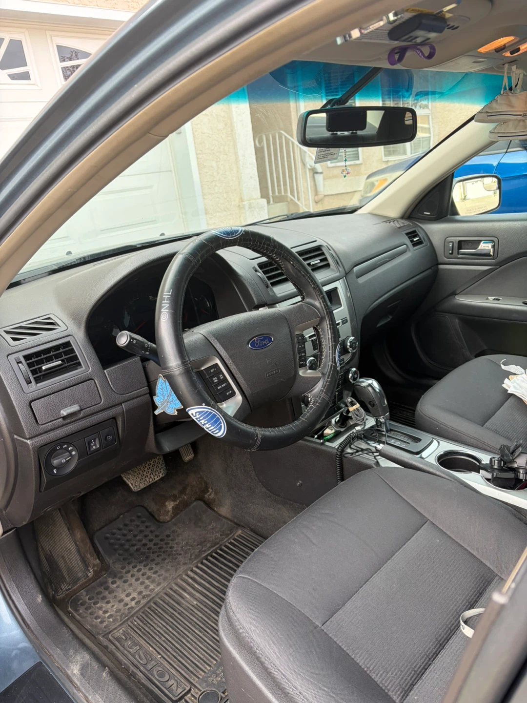 Ford Fusion Sedan - photo 4