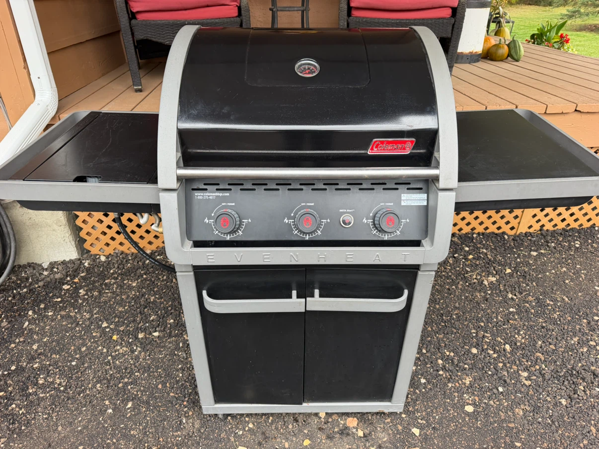 Coleman Even-Heat 3-Burner BBQ