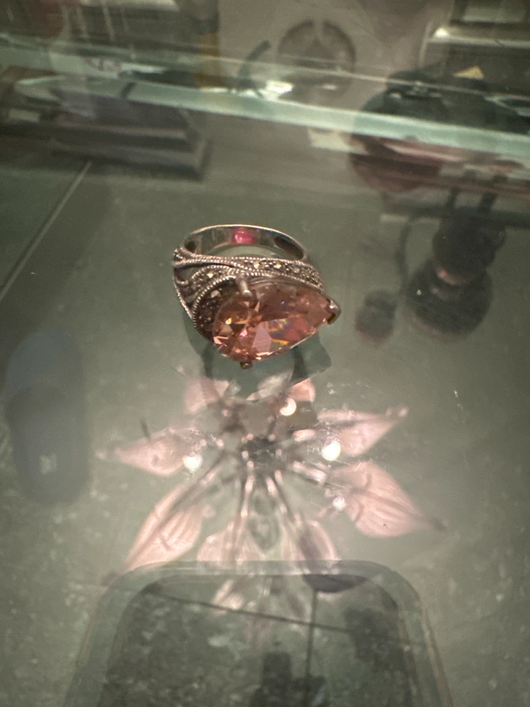 Vintage Style Pink Teardrop Statement Ring - photo 2