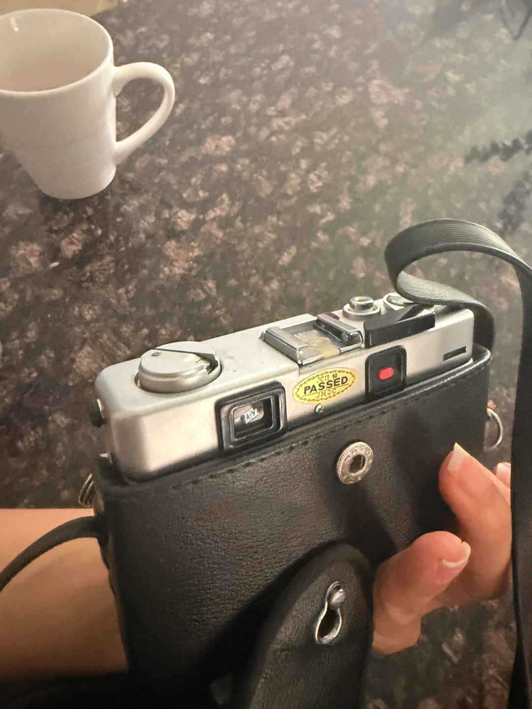 Minolta Hi-Matic F Film Camera with Case - photo 3