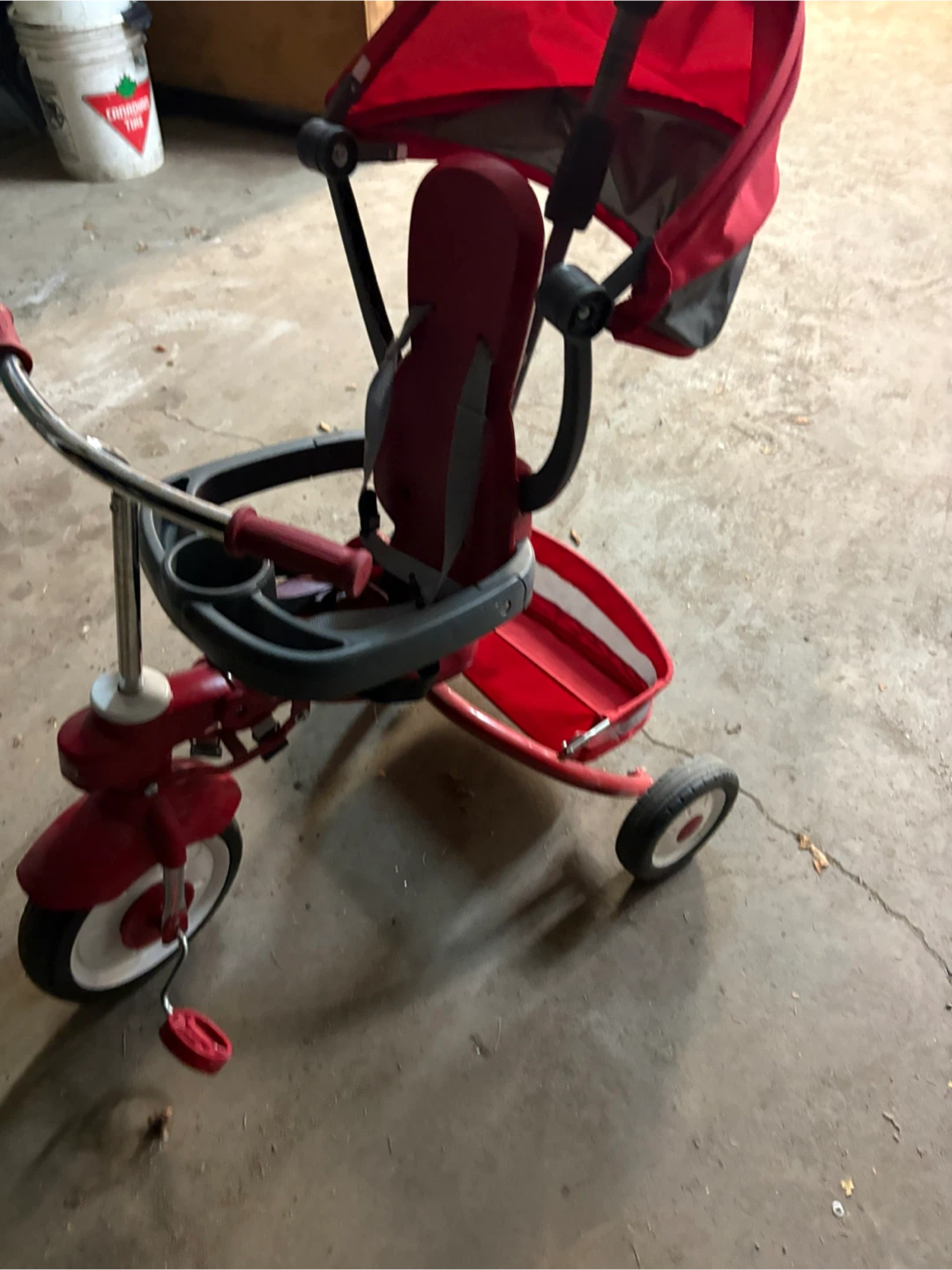 Radio Flyer Stroll 'N Trike$25 - photo 4