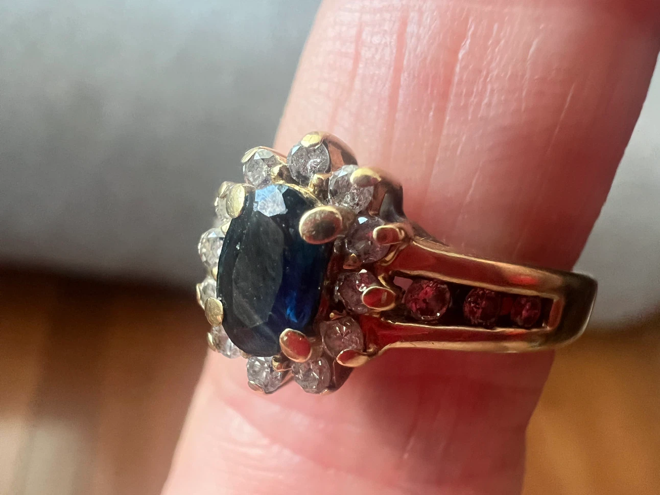 10 k Gold sapphire and diamond cluster ring - photo 3