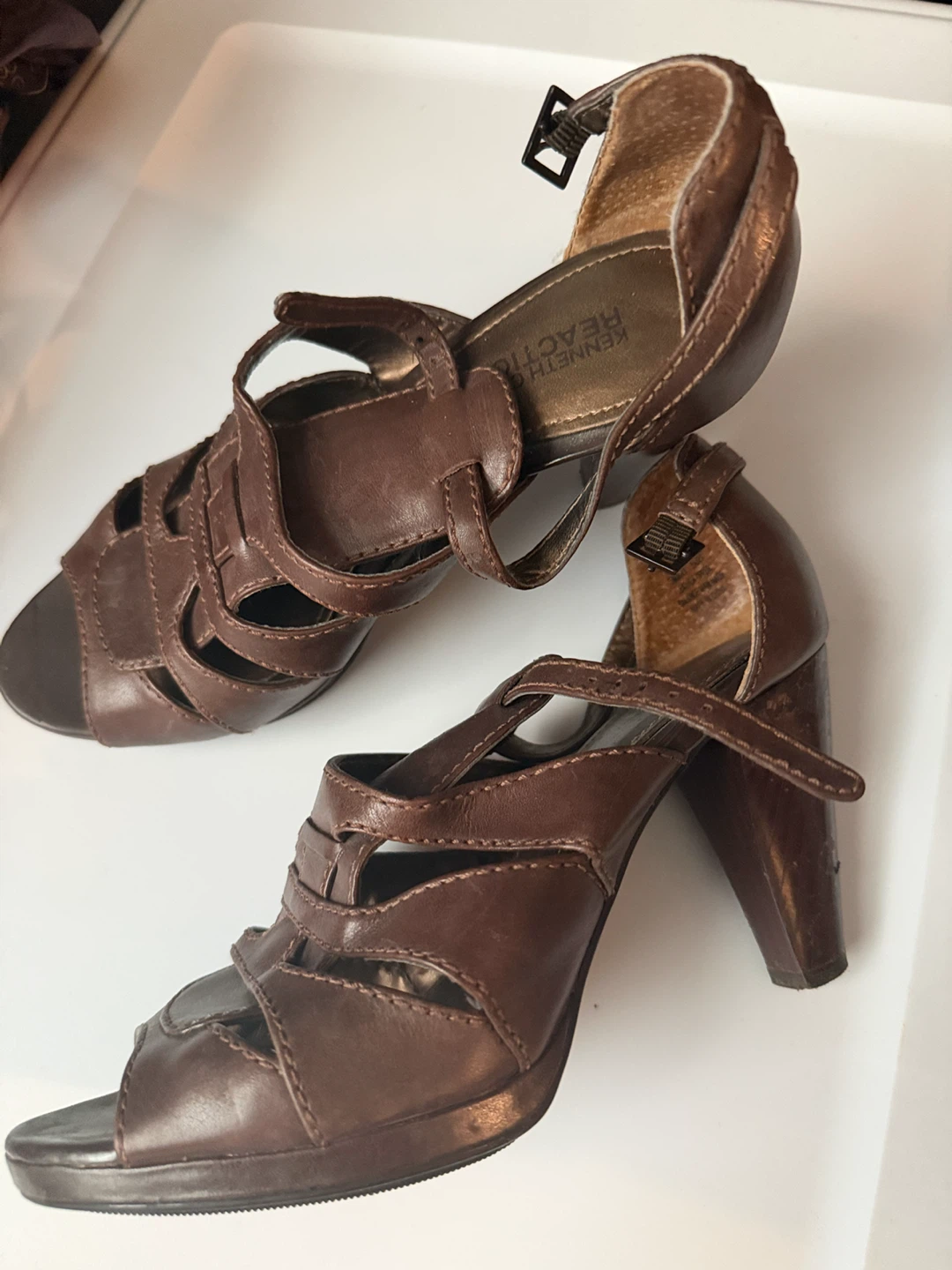 Kenneth Cole Reaction Brown Heeled Sandals - photo 2