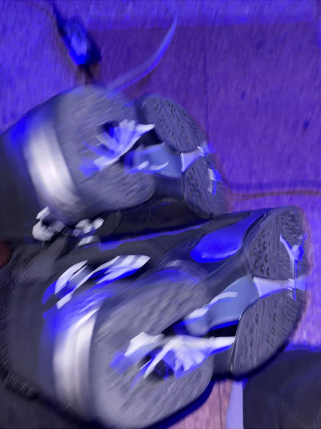 Jordan 8 Retro Black Silver