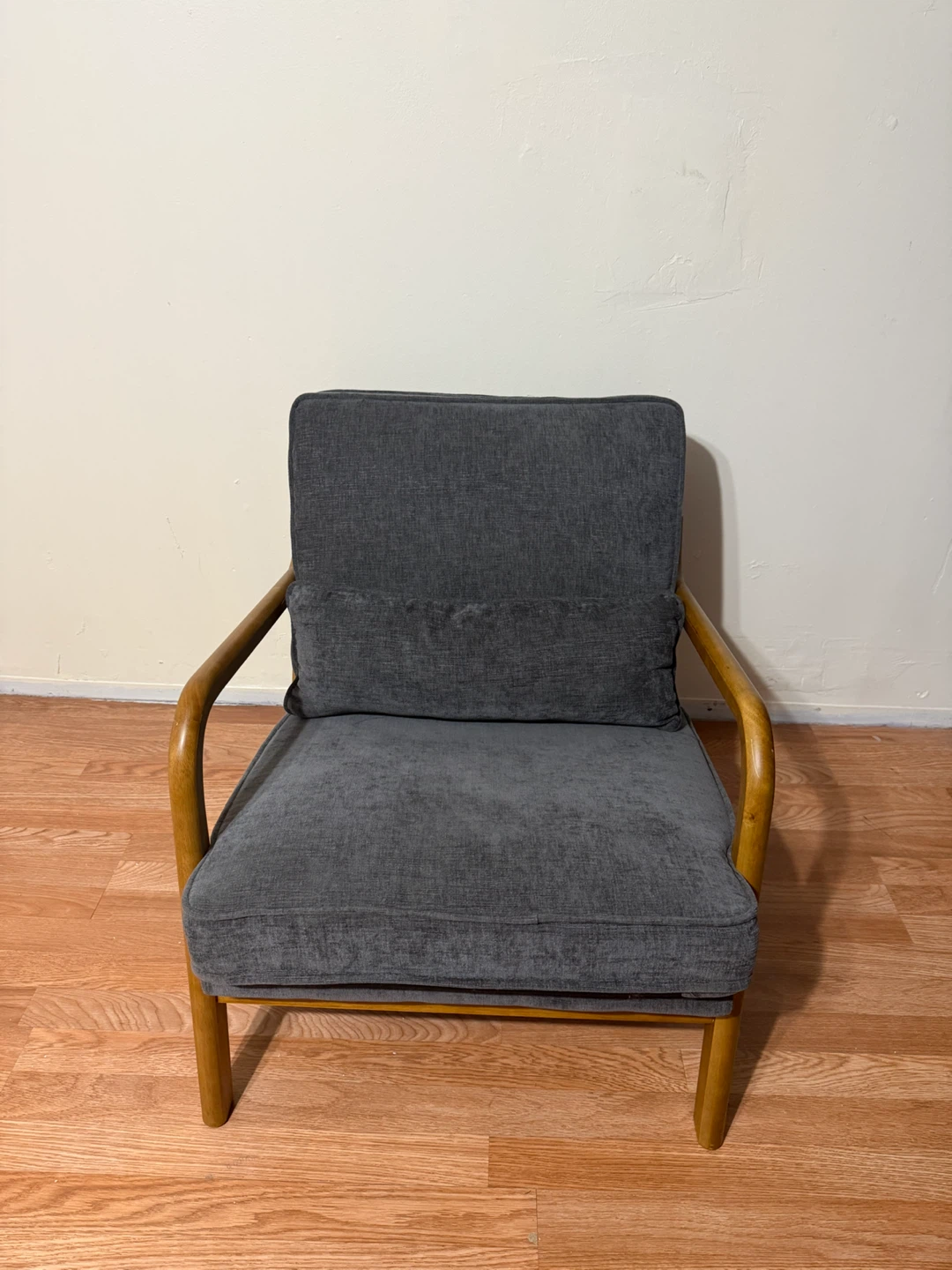 Set of Two Mid-Century Modern Accent Chairs - photo 2