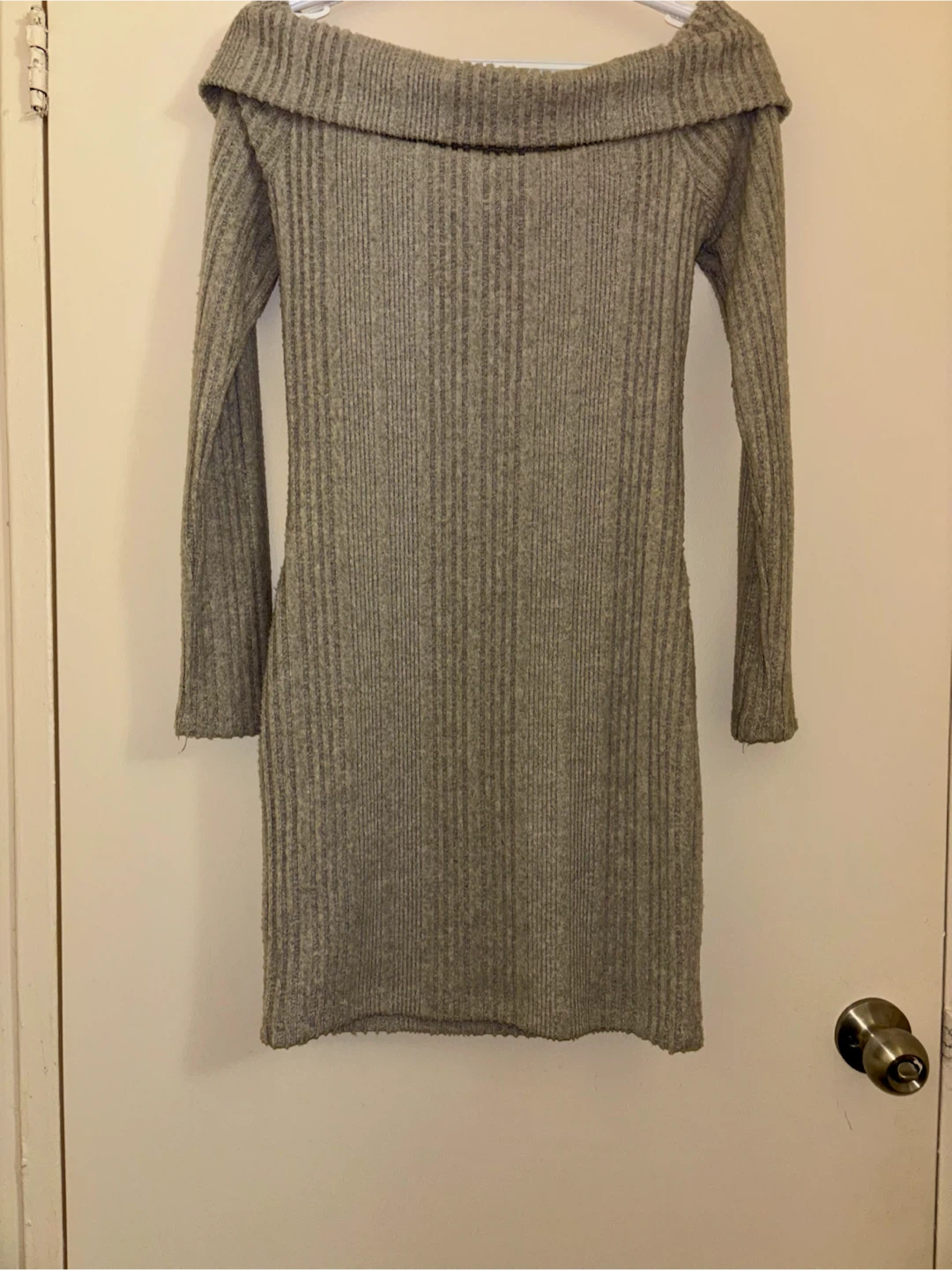 Off the shoulders knit dress - photo 3