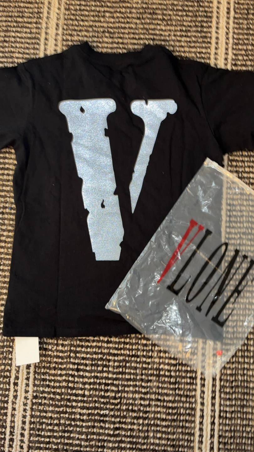 Vlone T-Shirt Size Small - photo 2
