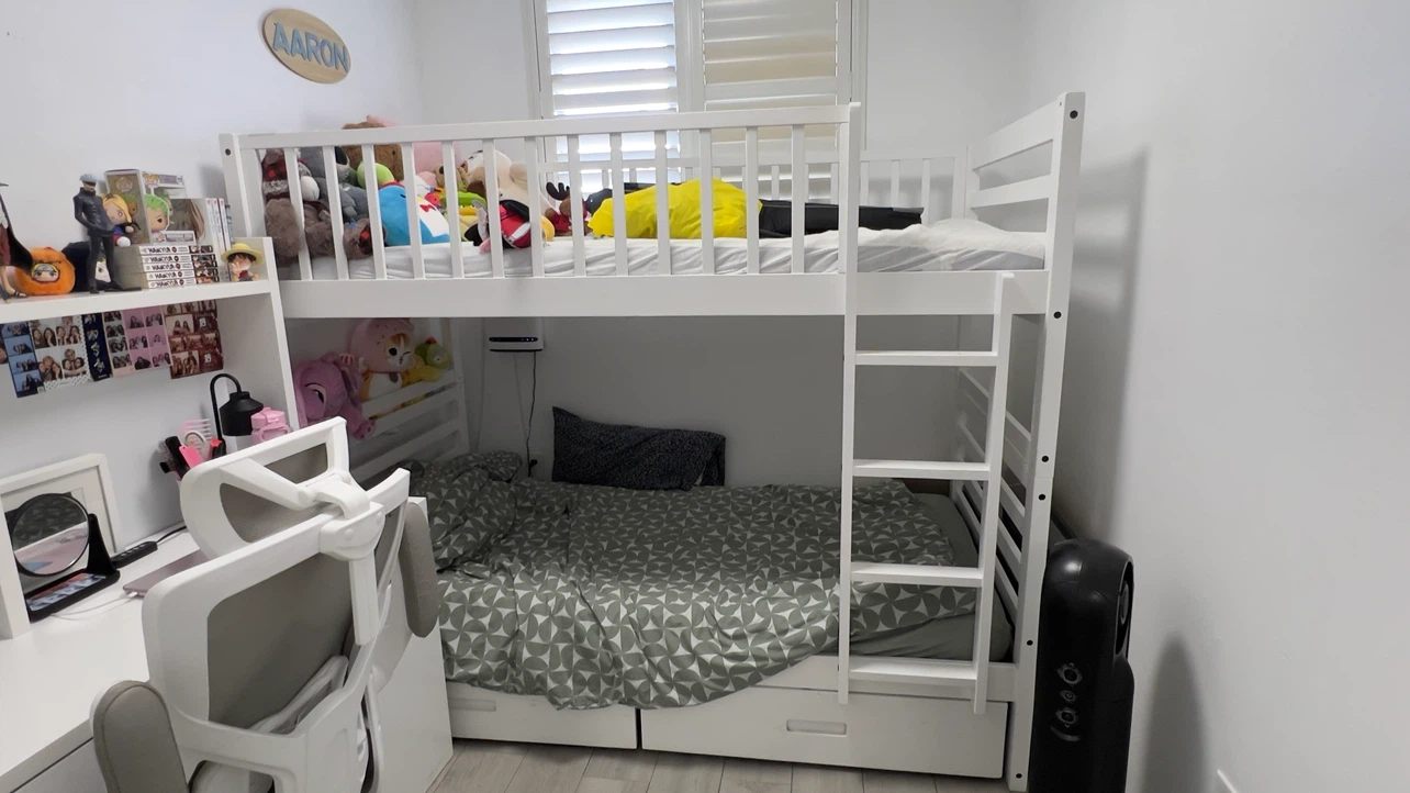 Bank bed with 2 drawer