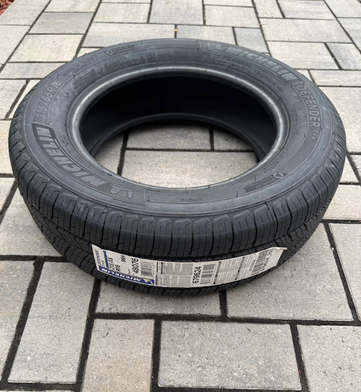 New Michelin Defender Tire 215/65R16