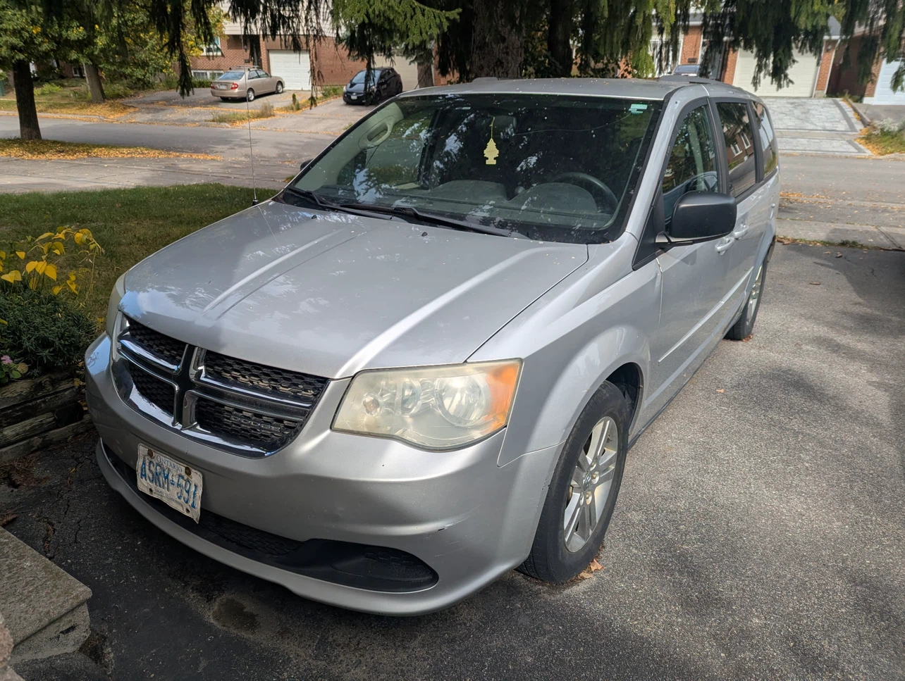 Dodge Grand Caravan Silver Minivan