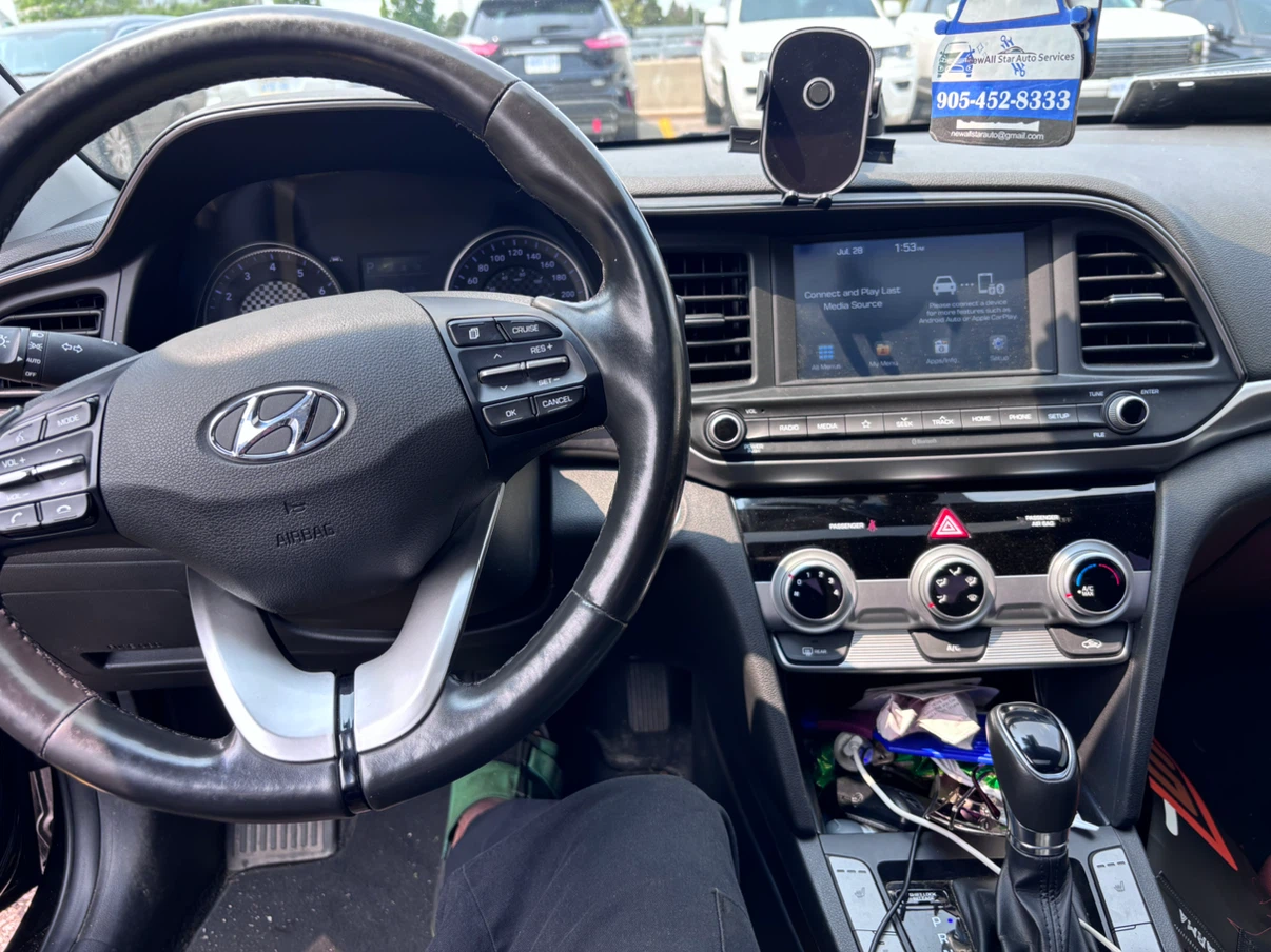 Black Hyundai Elantra 2020 - photo 3