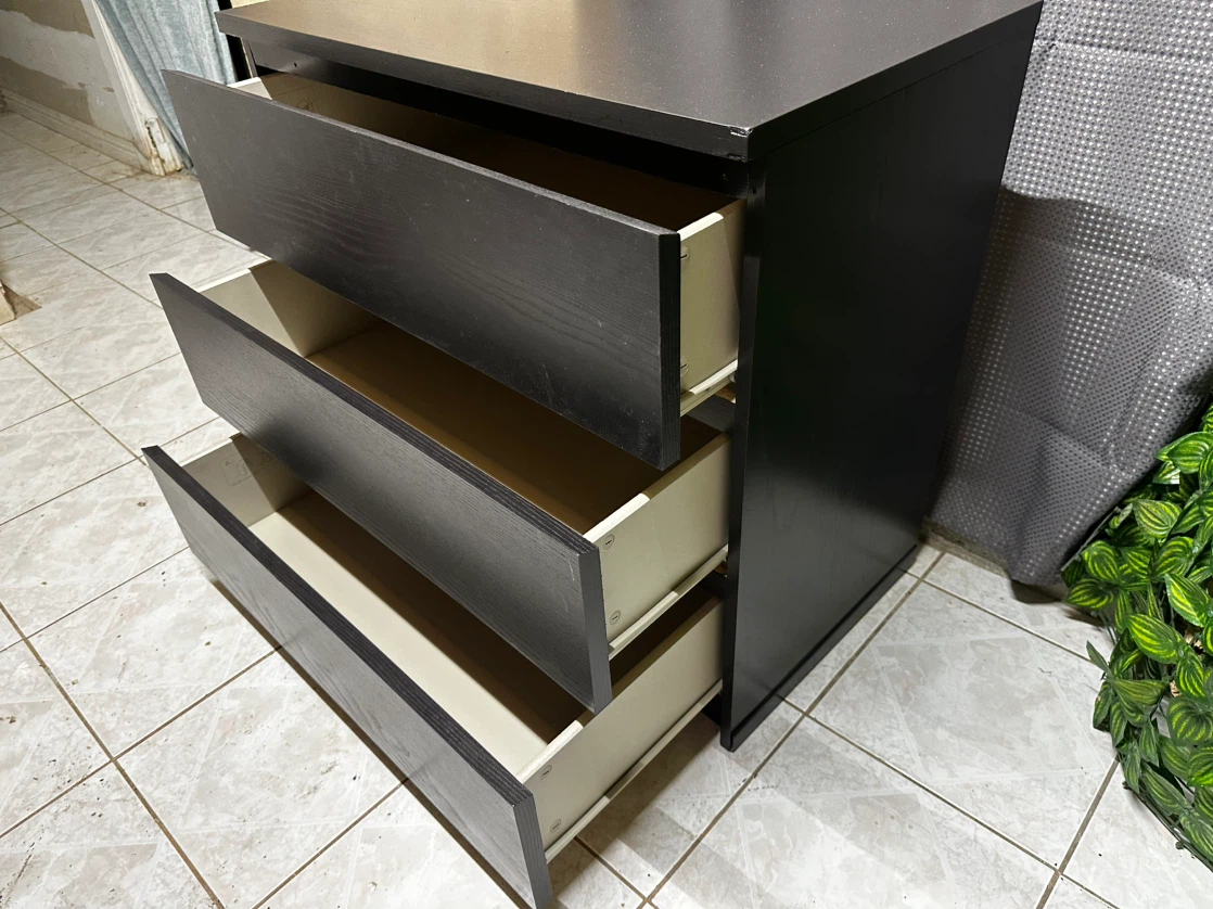 Black 3‑Drawer Dresser — Great Condition - photo 2