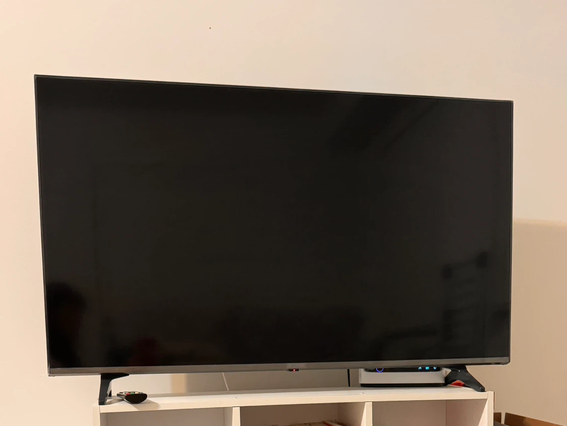 LG 50 inch UHD Smart TV 50UQ7070ZUE (manufactured Sept 2023) - photo 2