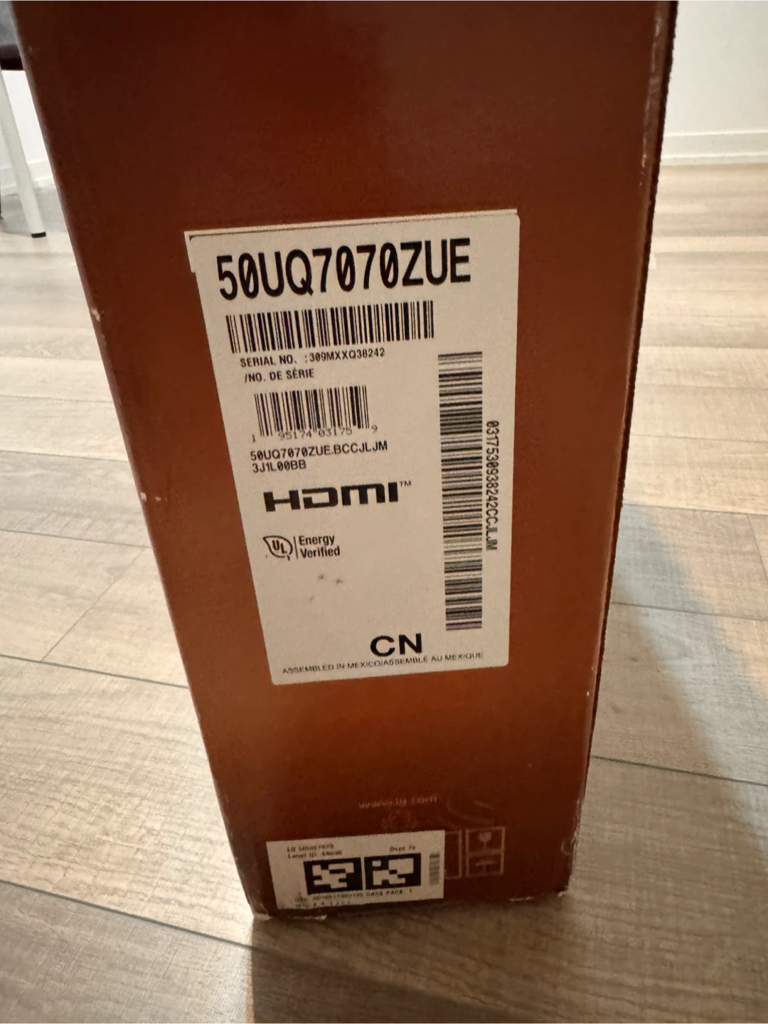 LG 50 inch UHD Smart TV 50UQ7070ZUE (manufactured Sept 2023) - photo 4