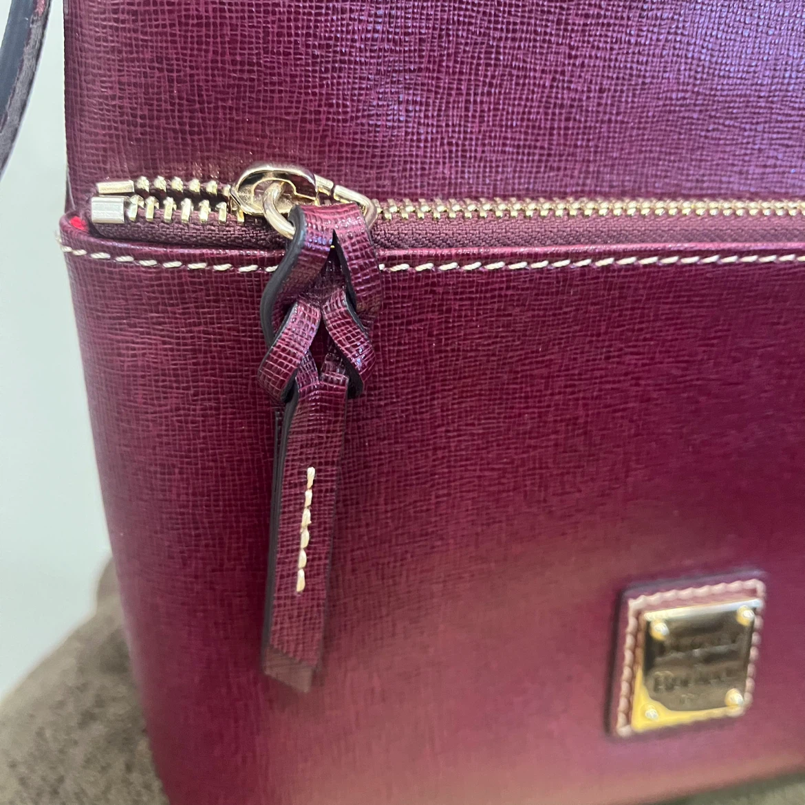 Dooney & Bourke Crossbody Bag Burgundy - photo 3