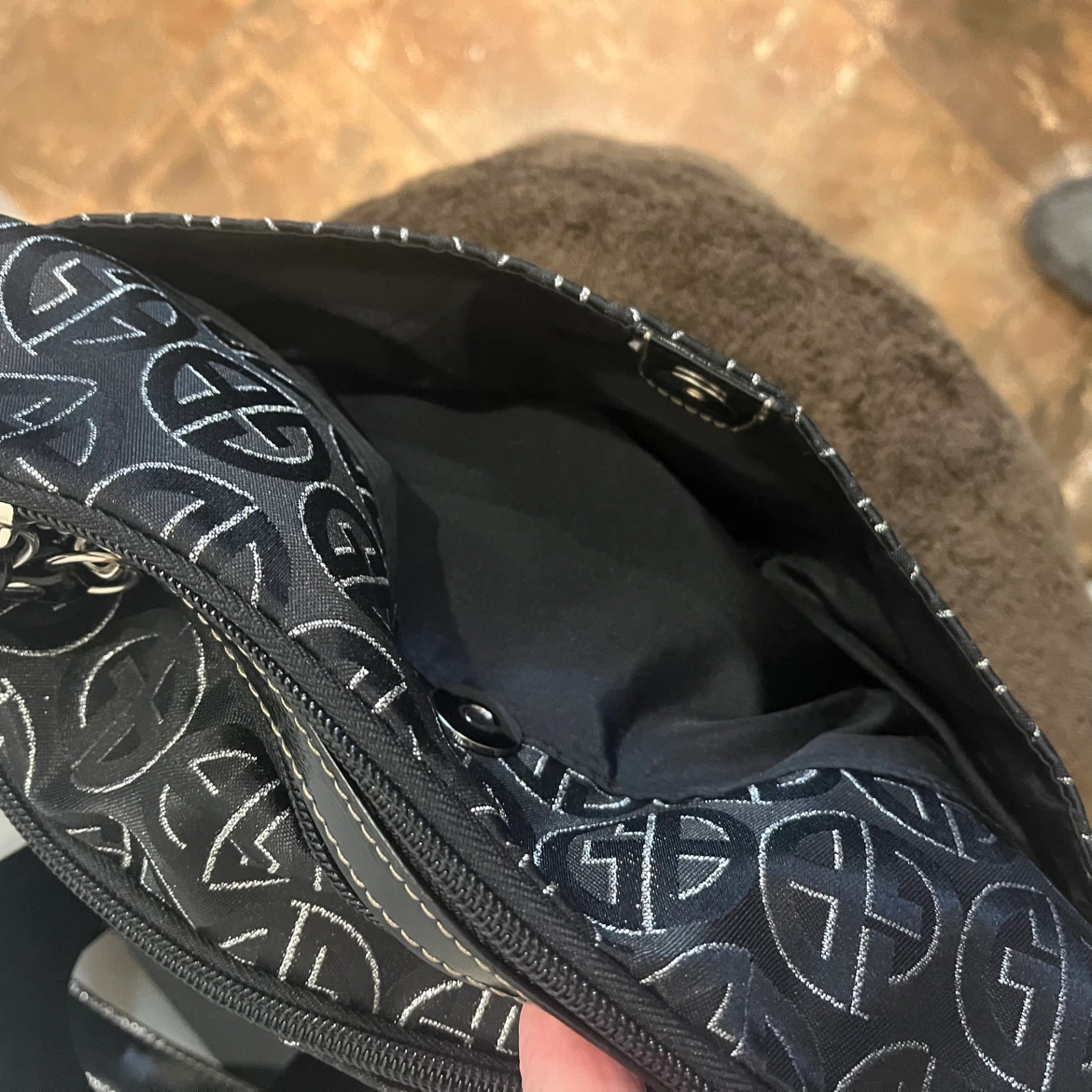 Giani Bernini Logo Print Shoulder Bag - photo 5