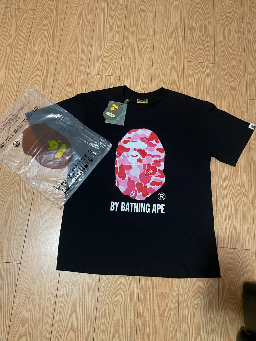 A Bathing Ape Bape T-Shirt Black Pink Camo Size M