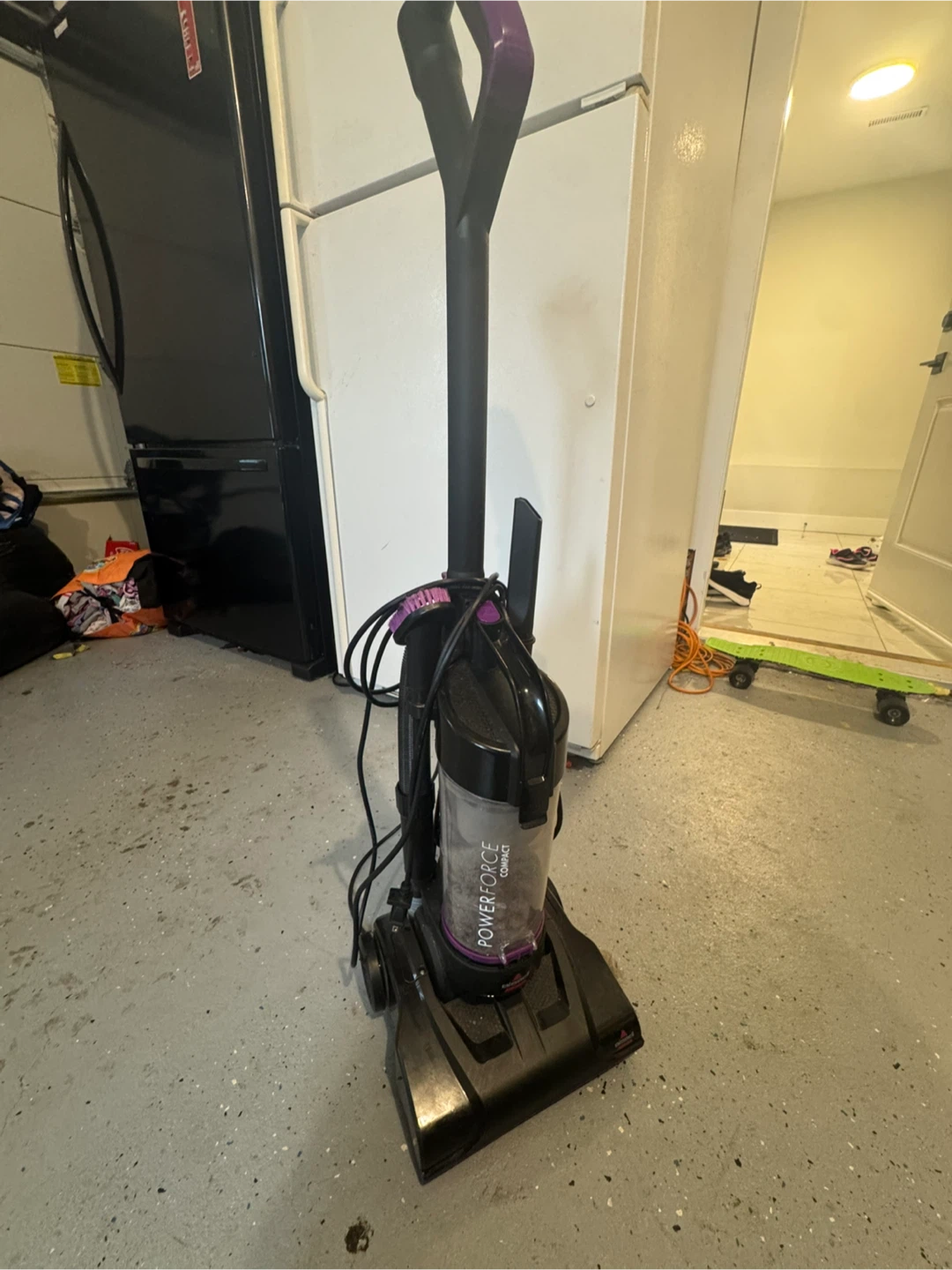 Bissell PowerForce Compact Vacuum - photo 2
