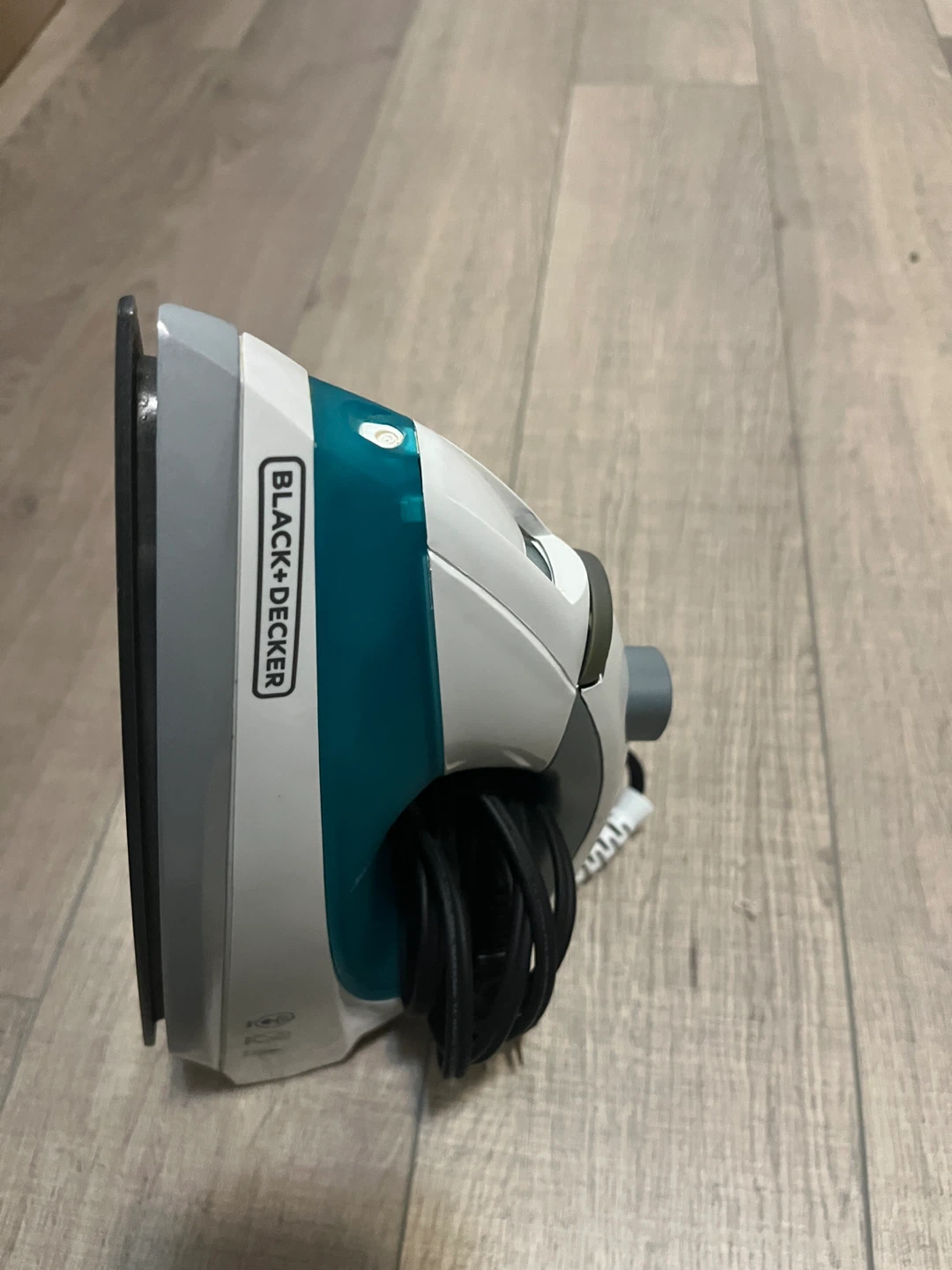 Black+Decker Steam Iron - photo 2