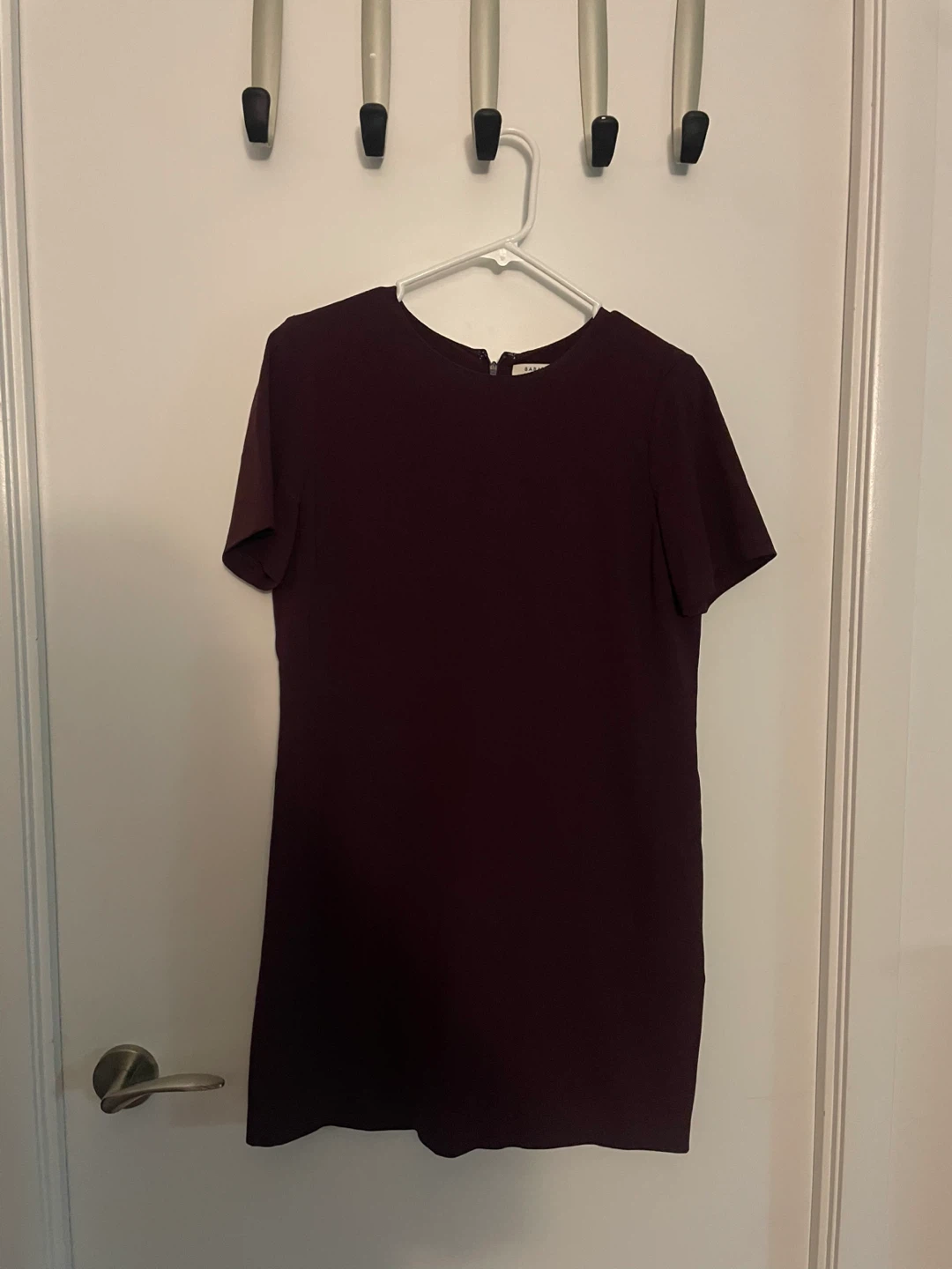 Aritzia Short Sleeve Crepe Dress - Size 4