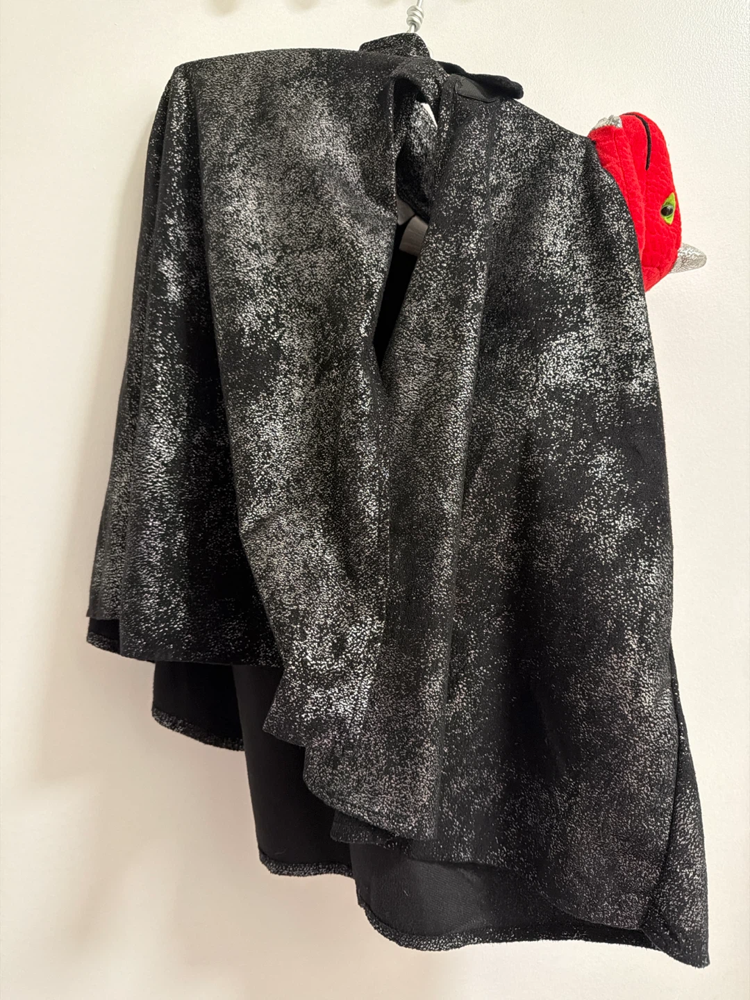 Country of Totals Dragon Costume Cape - photo 2