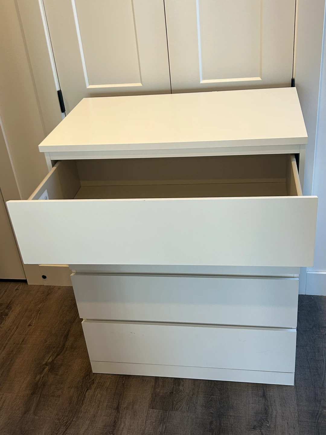 IKEA White 4 drawers dresser - photo 2