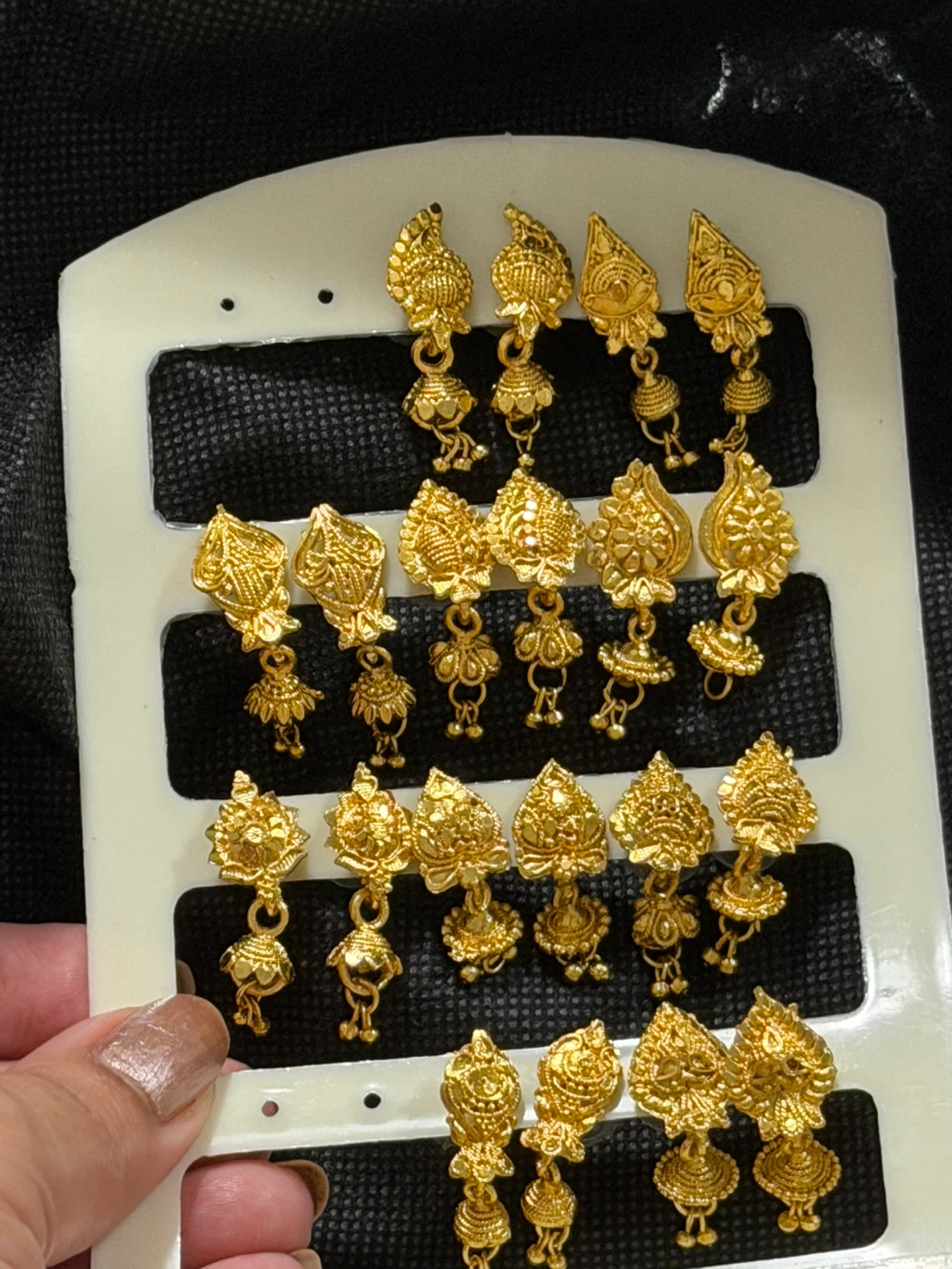Set of Elegant Gold-Tone Earrings - photo 4