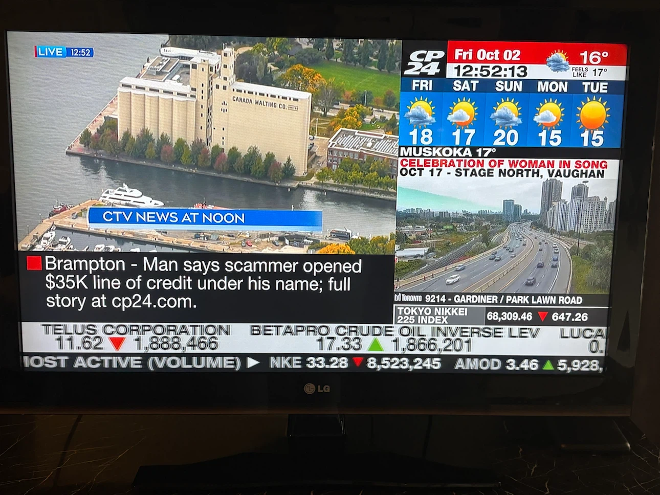 LG TV with Remote Control