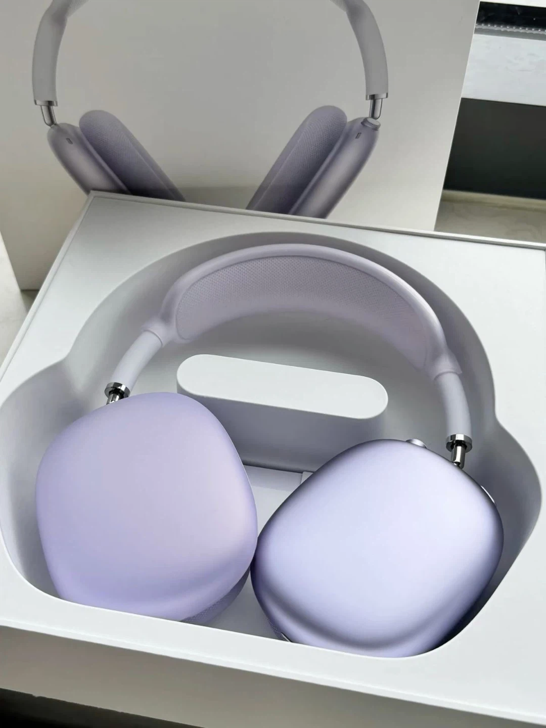 Apple AirPods Max Headphones - Silver