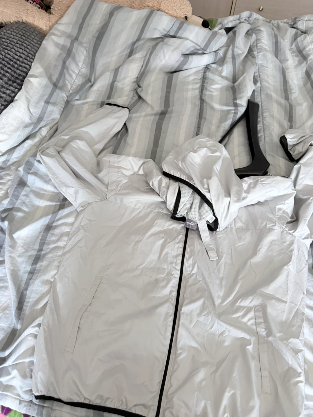 Puma White Zip-Up Windbreaker Jacket - Size Large - photo 4