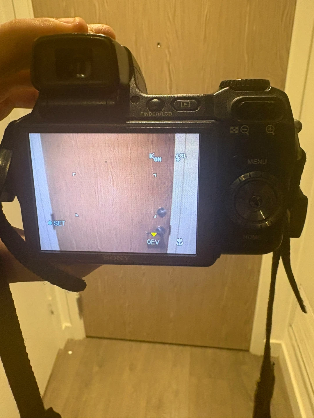 Sony Cyber-shot Digital Camera- DSC-H9- Working- Vintage - photo 2