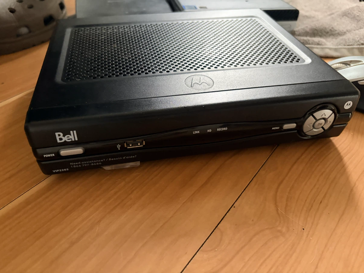Bell Motorola VIP2262 PVR with Remote
