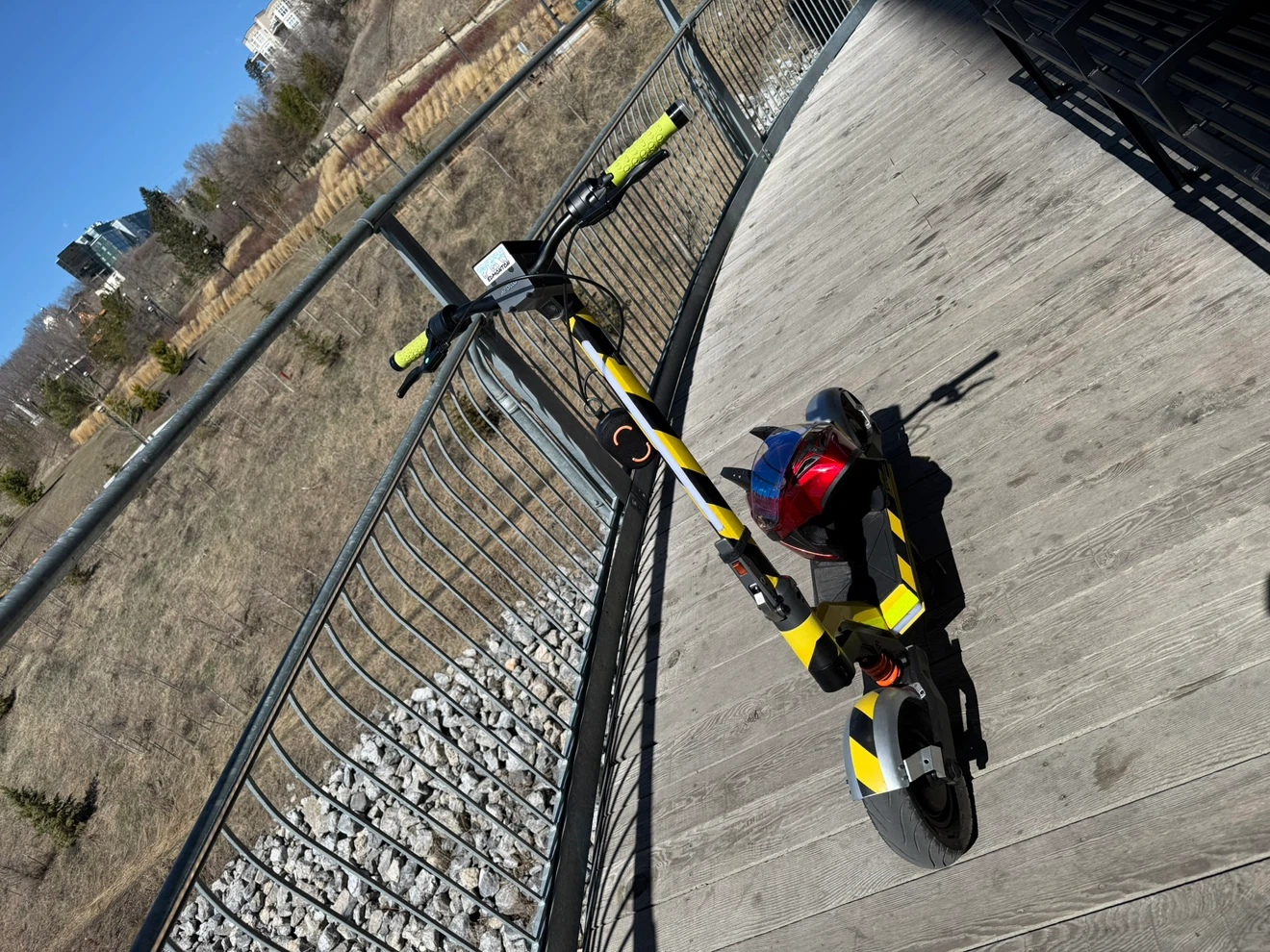 Apollo Pro electric scooter with custom wrap - photo 4