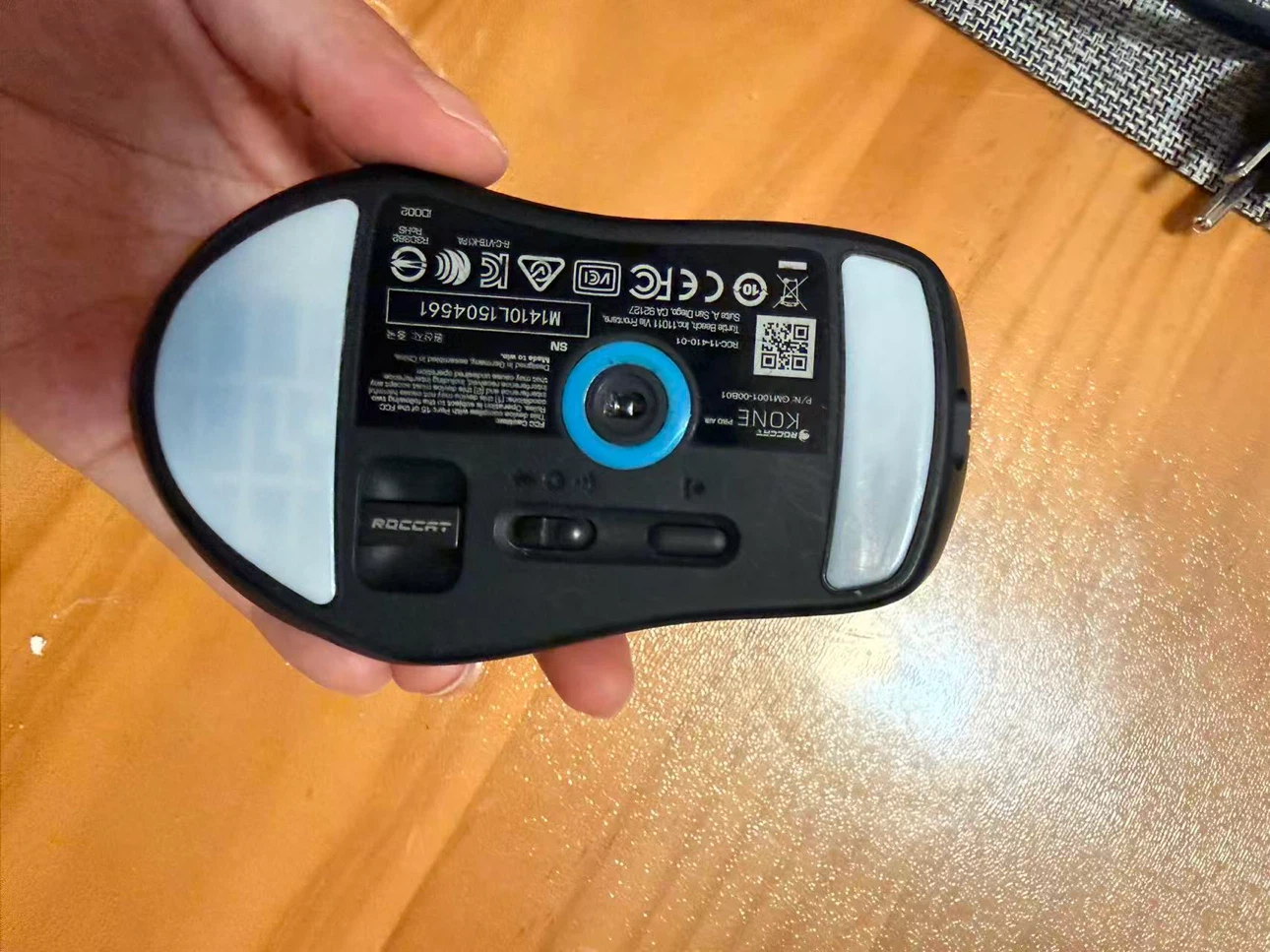 ROCCAT Kone Pro Air Wireless Gaming Mouse - photo 3