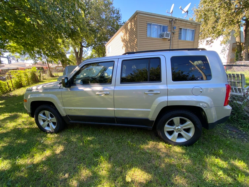 2013 JEEP PATRIOT SPORT $3950 - photo 2