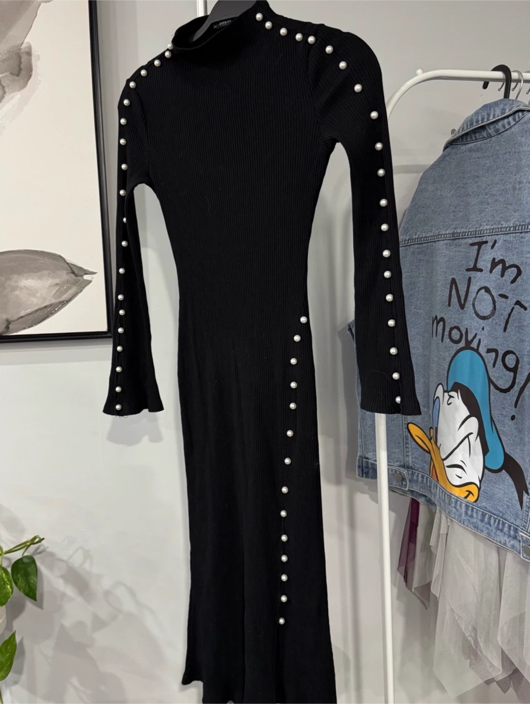 black ribbed mock-neck pearl detail midi dress size XS - photo 2