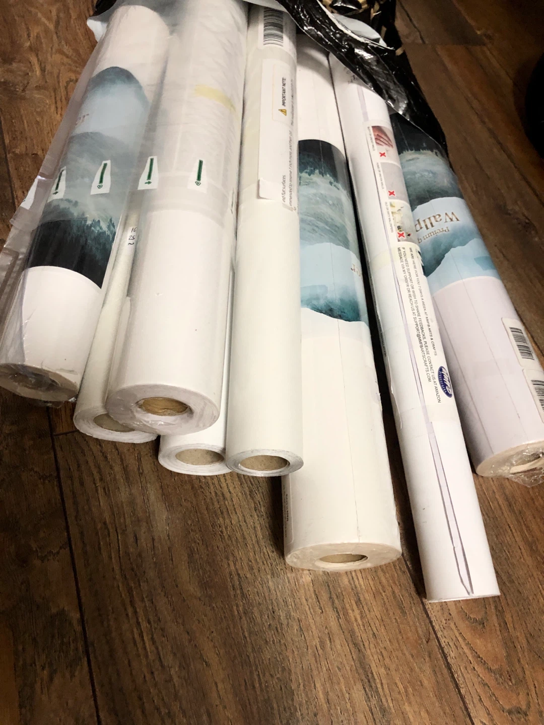 Standard & Large white wallpaper rolls - photo 2